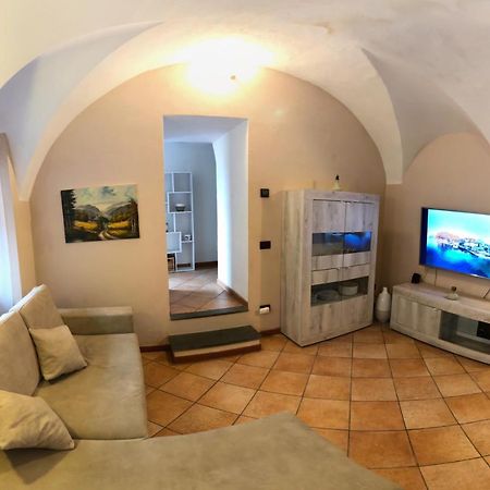 37 Iseo Lake A&A Marone Bagian luar foto