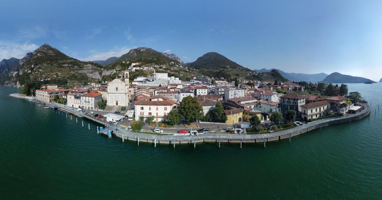 37 Iseo Lake A&A Marone Bagian luar foto