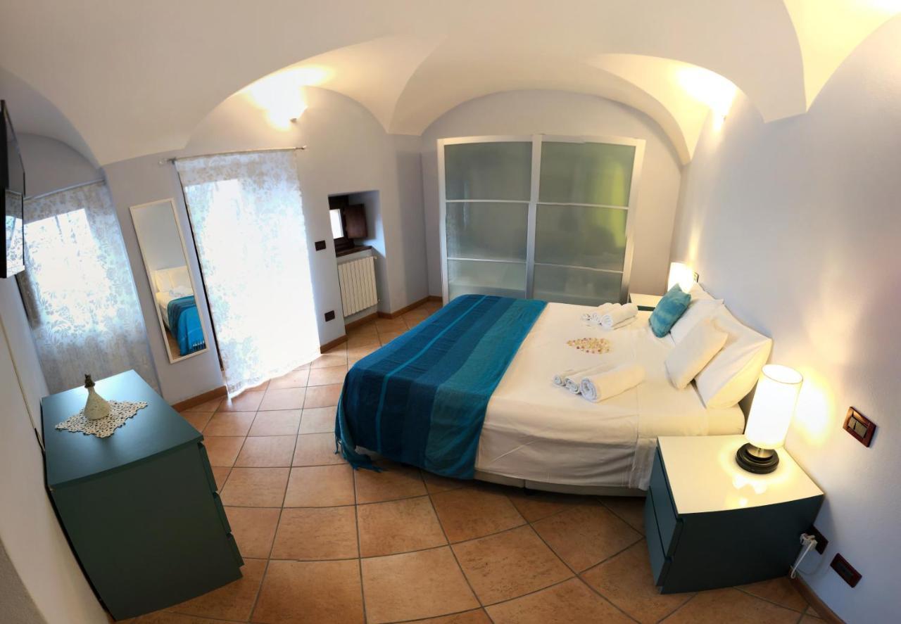 37 Iseo Lake A&A Marone Bagian luar foto